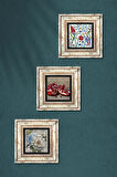 Çini Sanatı Lale, Kelebekli Çiçek, Nar Taş Duvar Tablosu Çerçeveli Duvar Dekoru 3 Parça Tablo Seti Wall Art