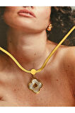 Sedefli Yonca Kararmaz Çelik Kadın Gold Kolye