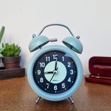Fosforlu ve Işıklı Çalar Saat Ev Ofis Aksesuar Nostaljik Masa Saat