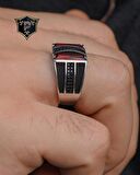 Gümüş Erkek Yüzük Kırmızı Zirkon Taşlı Mikro taş Süslemeli
