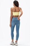 Kadın Normal Bel, Arka Yüksek Bel Full Likralı Slim Mom Jeans Dar Kesim Kot Pantolon