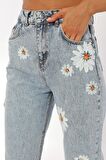 Kadın Yüksek Bel Büyük Papatya Özel El Boyaması Mom Jeans Kot Pantolon