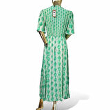 VİSKON YARIM KOL YAZLIK UZUN / MİDİ BİLEK ÜSTÜ DİZ ALTI YEŞİL KREM DESENLİ DOKULU ELBİSE