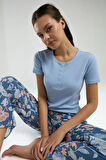 Kadın Üst Kaşkorse Alt Dokuma Kumaş Çiçek Detaylı Pijama Takım Q4.A3.K1.R1K