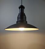 RİOLİGHT RETRO SİYAH ASKILI TEKLİ METAL SARKIT AVİZE ŞAPKA ÇAPI: 30CM