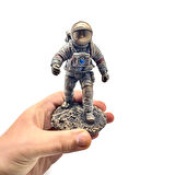 Minyatür Yürüyen Astronot Biblosu