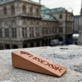 2 Adet Ahşap Kapı Stoperi Kapı Tutucu Takoz Durdurucu Hodor Yazılı Kaymaz Keçeli