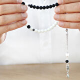 Kararmaz Metal Arnavut Zincir Püsküllü Küre Kesim Siyah Beyaz Jade Ayyıldız Oniks Doğaltaş Taraftar Tesbih M1