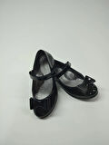 Kız çocuk ortopedik siyah rugan atkılı bantlı babet ayakkabı