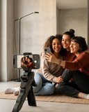 Mini Telefon Tripodu Ayarlanabilir Telefon Standı Vlog ve Fotoğraf Çekim Aparatı
