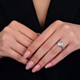 0.40 Karat Damla Formlu Pırlanta Yüzük