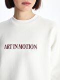 Bisiklet Yaka Nakışlı Uzun Kollu Oversize Kadın Sweatshirt