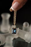 Swarovski Taşlı Baget ve Tektaş Model Rose Kaplama Gümüş Crystal Kolye