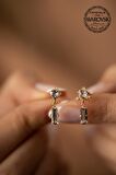 Swarovski Taşlı Tektaş ve Çubuk Model Rose Kaplama Gümüş Crystal Küpe