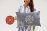 Hakuryu Model Şönil Kumaş Gri Renk Beyaz Yuvarlak Etnik Desenli Dikdörtgen Kırlent Kılıfı 40x60
