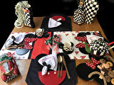 Sister Home Design Mickey Mouse 32x35 cm Asimetrik Çok Renkli Silinebilir Mickey Mouse Amerikan Servis Takımı Tek Kişilik