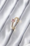 Gold Renk Zirkon Taşlı Pembe Kristal Kalp Model Kadın Yüzük 5886