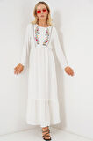 SUPPLİERBY Nakışlı Uzun Tesettür Elbise 2550 - Beyaz