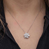 Supertrend ​gümüş Yıldız Baget Taşlı  Dönen Stres Kadın Kolye