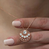 Supertrend Gümüş Rose Etnik Desenli Rose Kadın Kolye