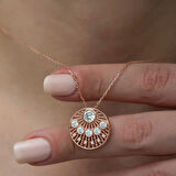 Supertrend Gümüş Rose Etnik Desenli Rose Kadın Kolye