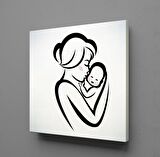 BEBEĞİNİ ÖPEN ANNE