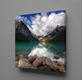 DAĞLAR ARASINDAKİ AKARSU