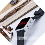 Siyah Silikon Kordonlu Mini Gümüş Renk Çelik Kasa Unisex Model Dijital Saat ST-303623