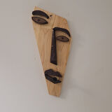 Dertli Tahta – El Yapımı Soyut Ahşap Yüz Dekoru (41x17 cm)