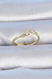 STİLLOVE Pirinç Gold Renk Beyaz Çiçek Model Zirkon Taş Detay Kadın Yüzük