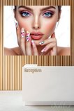 Dekoratif Yatay Kanvas Tablo Tekli Kuaför Güzellik Salonu Makyaj Nail Art Renkli Manikür 1356