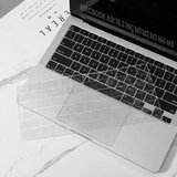 MacBook Air 15.3 İnç M2 M3 M4 M5 A2941 A3114 A3241 A3448 Uyumlu Şeffaf Türkçe Q Klavye Koruyucu