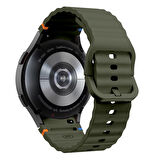 Samsung Galaxy Watch 5 40mm-44mm İle Uyumlu Metal Tokalı Dalgalı Spor Silikon Kordon