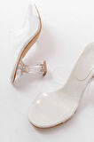 S-618 Beyaz Rugan Tek Bantlı Topuklu Kadın Terlik