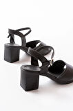K-13 Siyah Günlük  Topuklu Kadın Sandalet