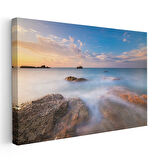 Sakin Deniz - Gün Batımında Kayalıklar Arasında Kanvas Tablo