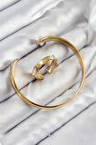 Tegan Pirinç Zirkon Taşlı Ayrık Model Gold Renk Bileklik Yüzük Set TG27BB7605