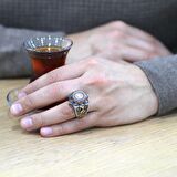 Mavi Kehribar Üzerine Hüsn-i Hat 33 Besmele-i Şerif Yazılı Yıldız Tasarım 925 Ayar Gümüş Erkek Yüzük