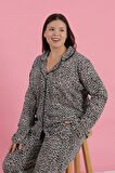 Moda Kadın Büyük Beden Leopar Desenli Düğmeli Pijama Takımı