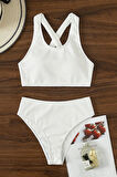 Kadın Beyaz Çapraz Sırt Detaylı Iç Çamaşır Takımı
