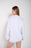 Kadın Beyaz Butterflies Inspire Baskılı Oversize Sweatshirt 000
