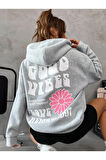Kadın Gri Good Vibes 1997 Baskılı Kapüşonlu Sweatshirt