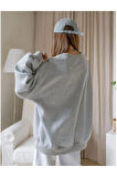 Kadın Gri Staggertly Baskılı Bisiklet Yaka Sweatshirt