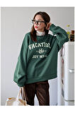 Kadın Yeşil Vacation Joy Wake Baskılı Oversize Bisiklet Yaka Sweatshirt