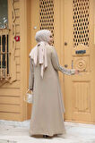 Boncuk İşlemeli Bej Tesettür Abaya 29132BEJ