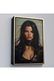 Ahşap Çerçeveli Esmer Latin Güzeli Kadın Tablosu-7779