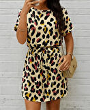 TUA MODA Kadın Kısa Kollu Yuvarlak Yaka Beli Kuşaklı Geometrik Desenli Süprem Elbise