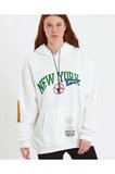Kadın Oversize Kapüşonlu Cepli Ön Kol Baskılı 3 İplik Pamuklu Hoodie Sweatshirt - Beyaz