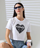 Kadın Kalp Dantel Detaylı Taşlı Crop T-shirt