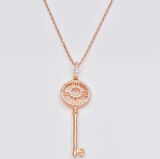 Pırlanta Montür Tasarım Rose Gold Şans Aşk Anahtarı Saat Gümüş Kolye